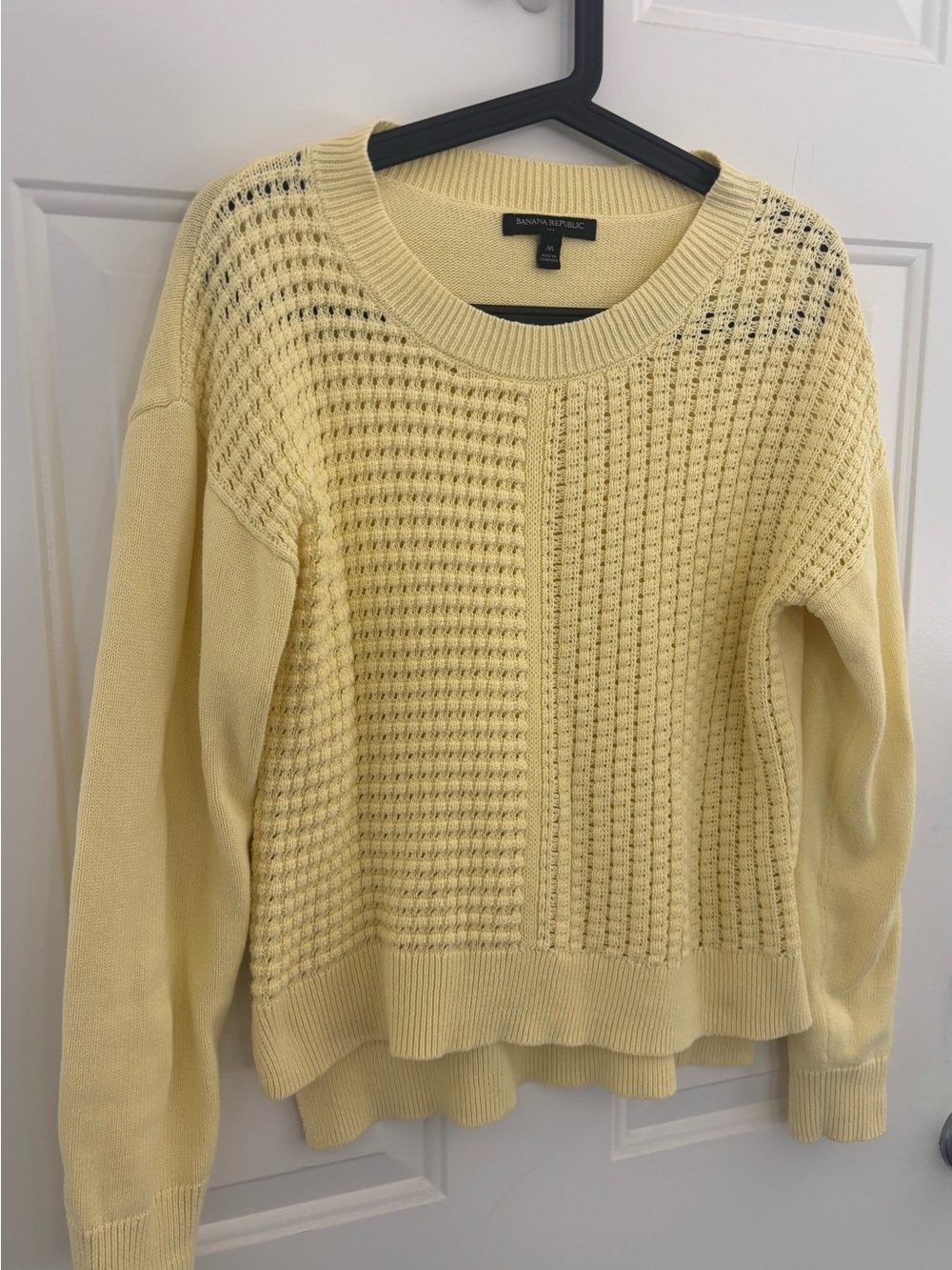 Banana Republic Women's Yellow Knit Sweater